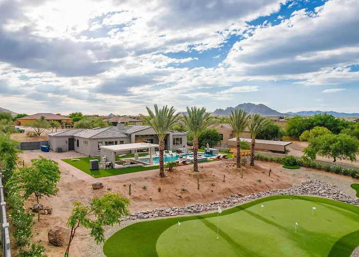 Villa Mountain Views, Luxury, Heated Pool, Putting Rio Verde