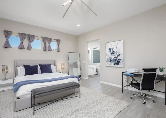 Mountain Views, Luxury, Heated Pool, Putting * Rio Verde